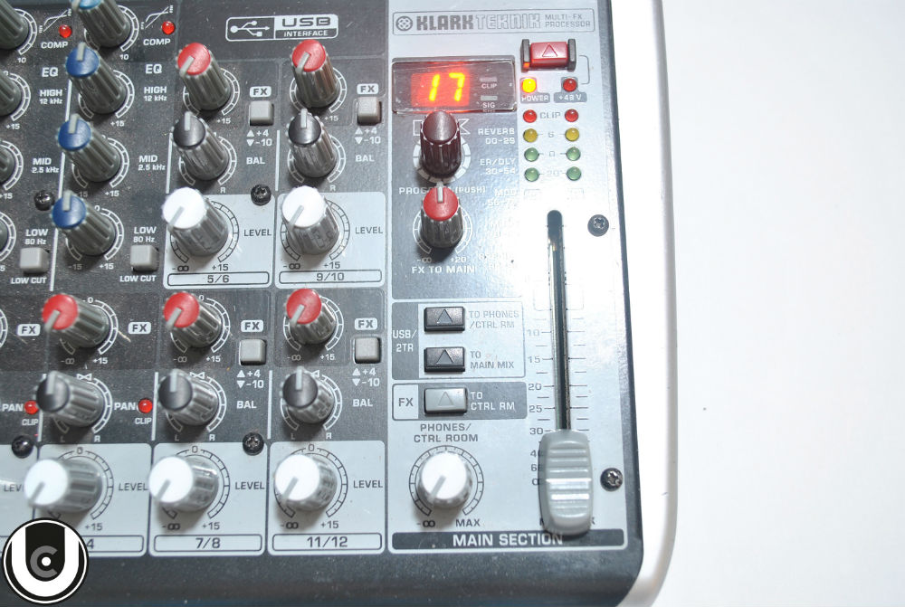 BEHRINGER XENYX QX1202 USB 4